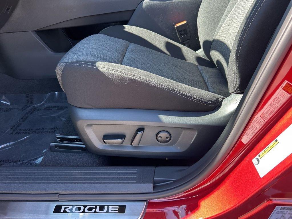 Nissan Rogue Sv - Thumbnail 18