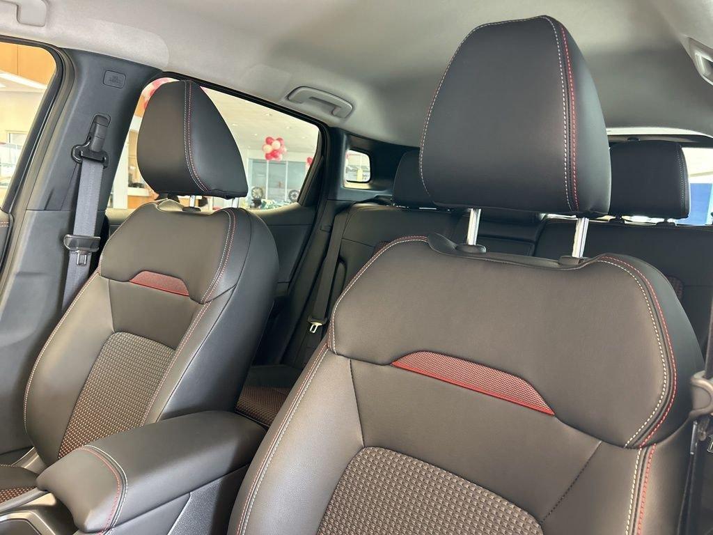 Nissan Kicks Sr - Thumbnail 14