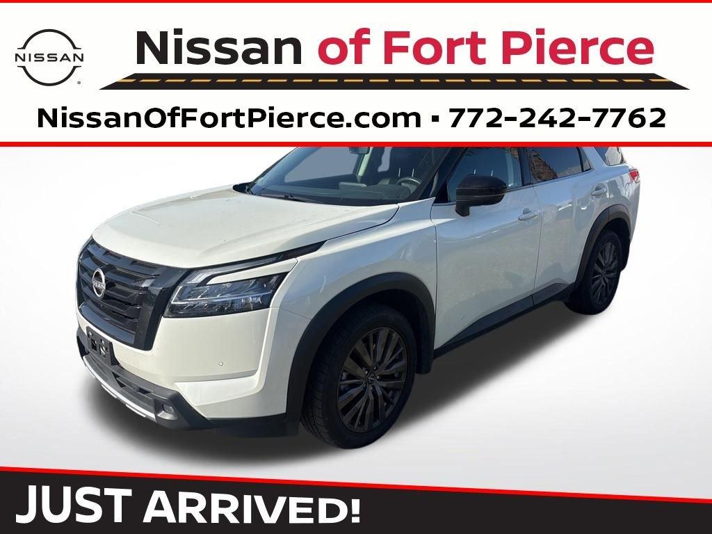 Nissan Pathfinder Sl - Thumbnail 2