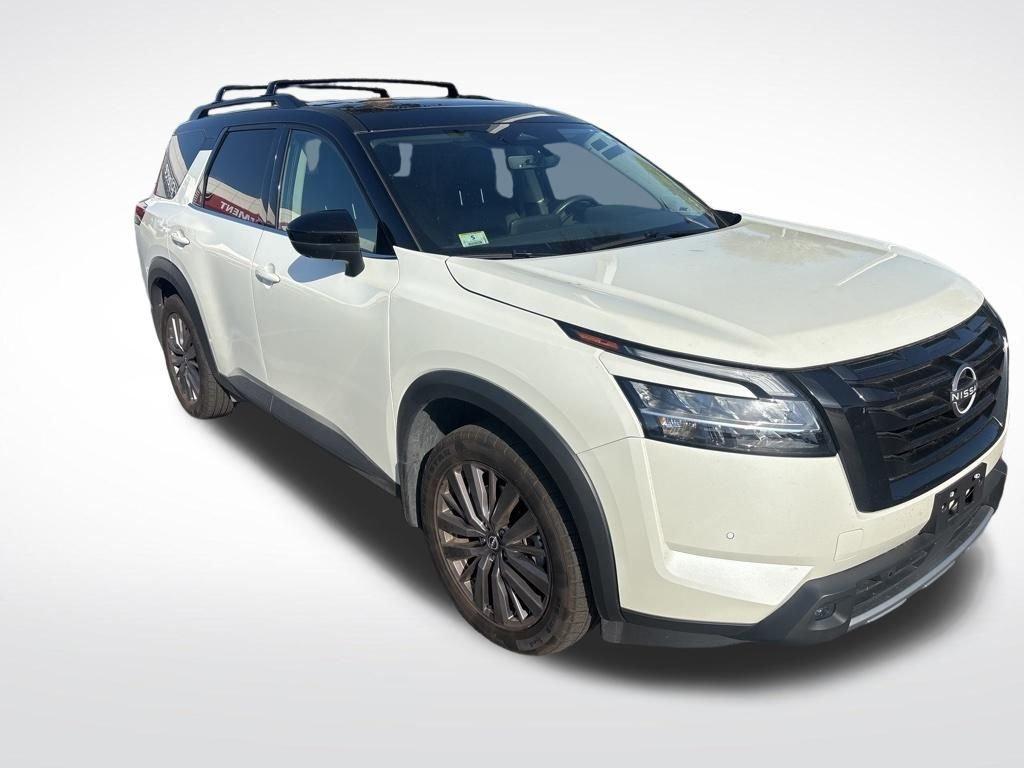 Nissan Pathfinder Sl - Thumbnail 3