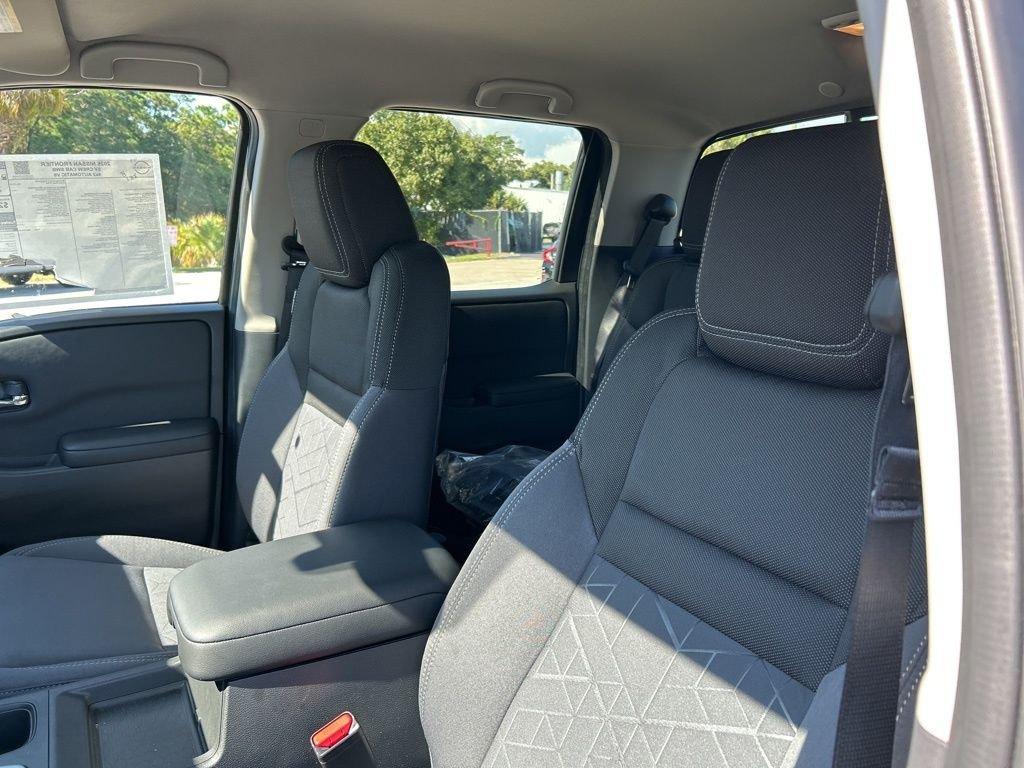 Nissan Frontier Crew Cab Sv - Thumbnail 17