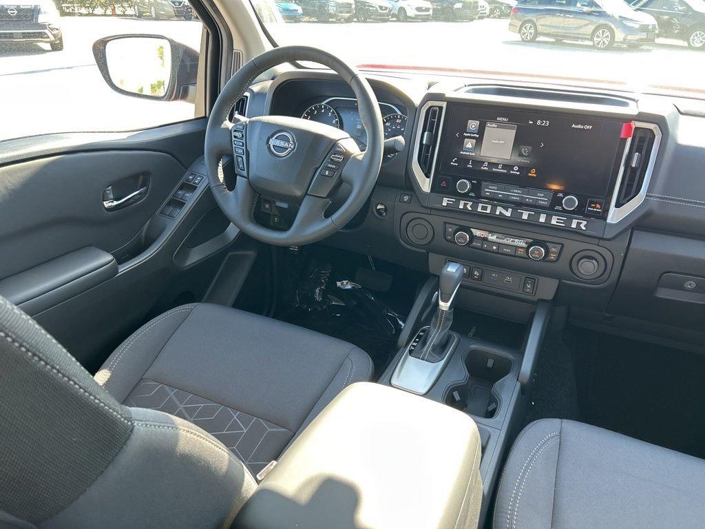 Nissan Frontier Crew Cab Sv - Thumbnail 11