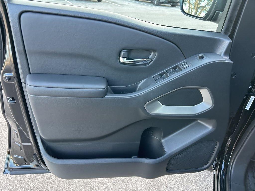 Nissan Frontier Crew Cab Sv - Thumbnail 19