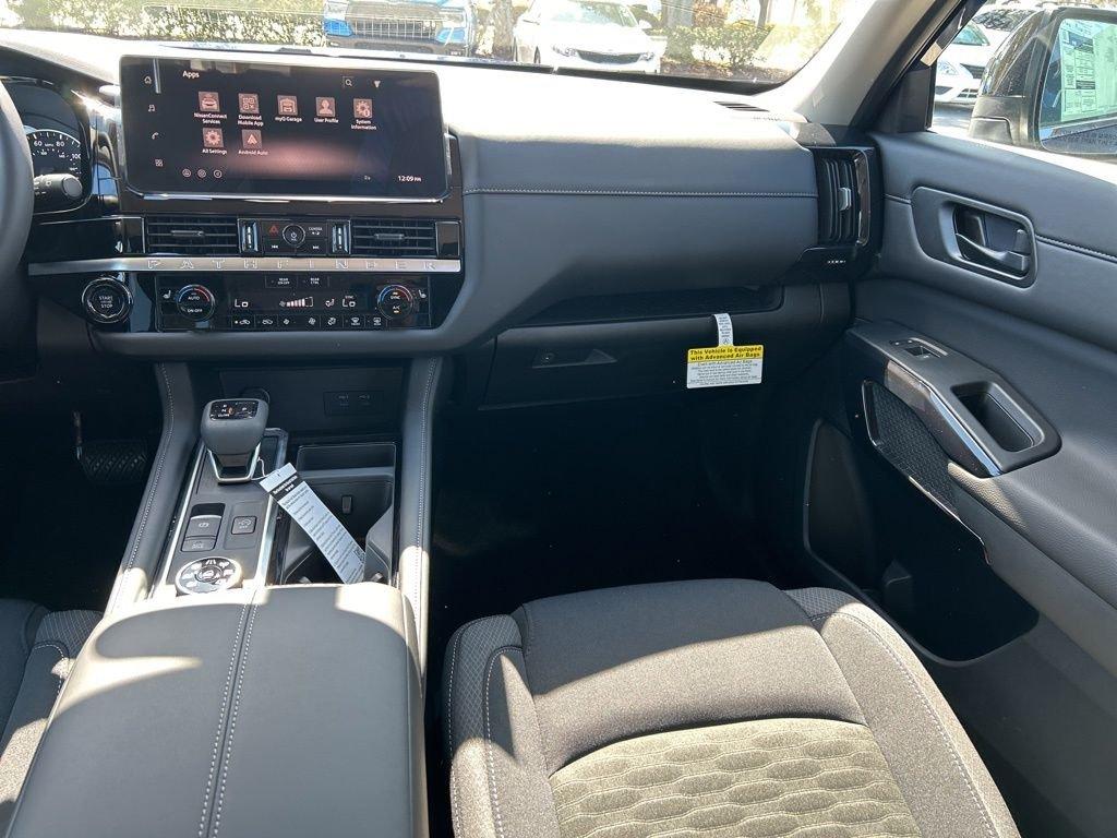 Nissan Pathfinder Sv - Thumbnail 13