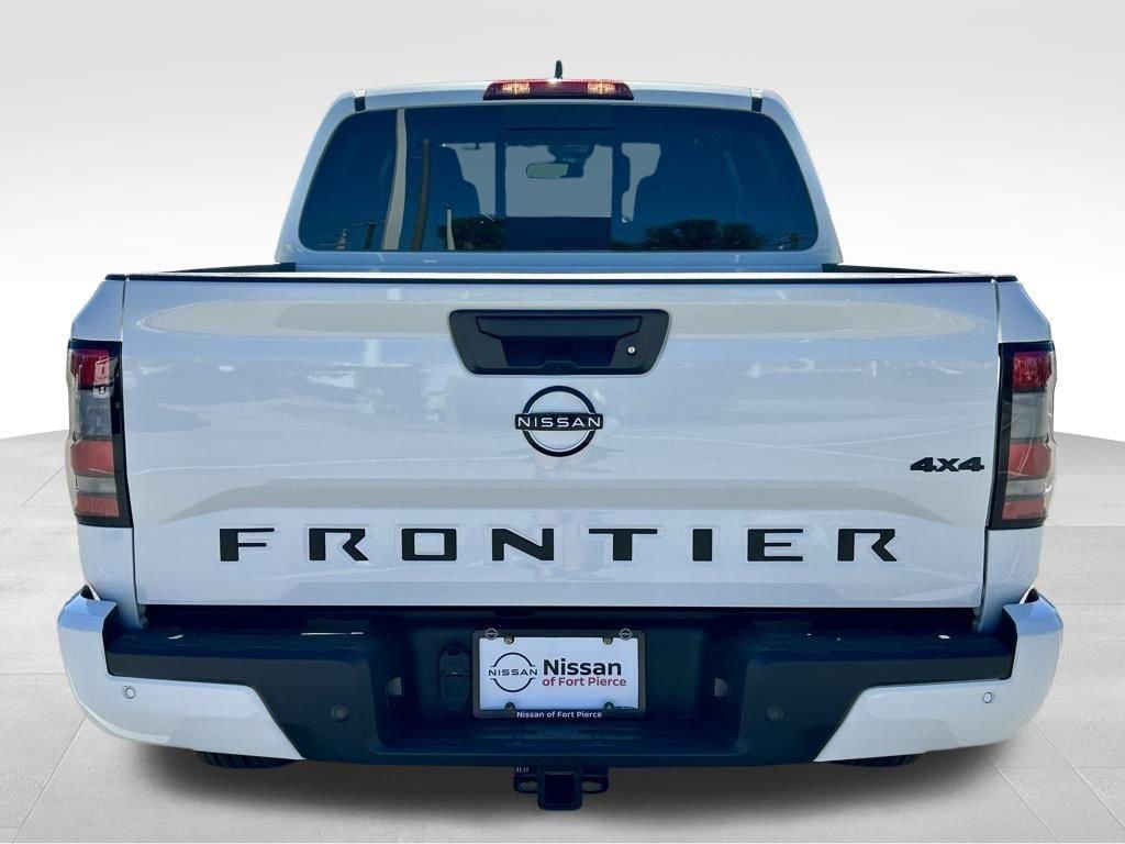 Nissan Frontier Crew Cab Sv - Thumbnail 8
