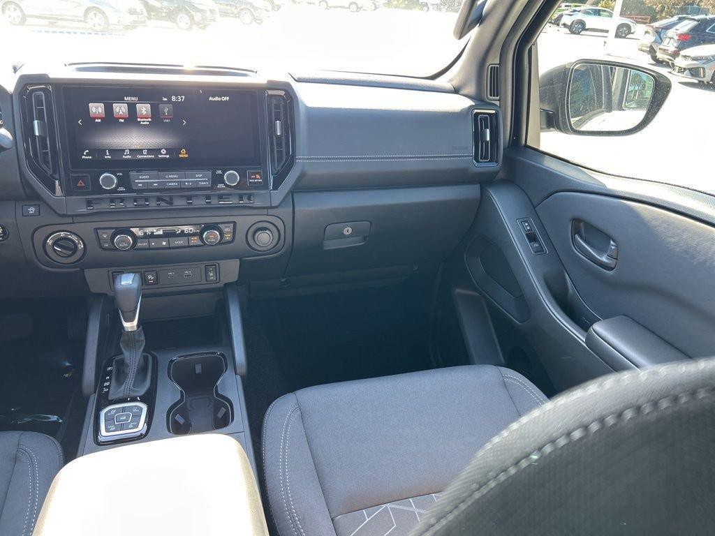 Nissan Frontier Crew Cab Sv - Thumbnail 13