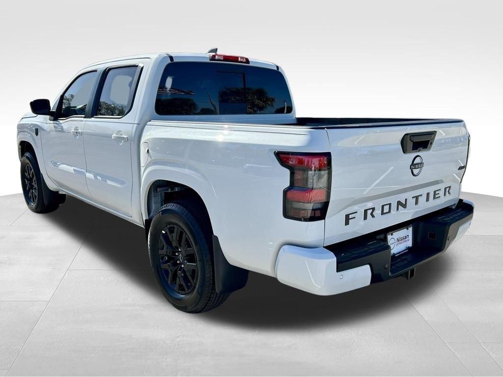 Nissan Frontier Crew Cab Sv - Thumbnail 9