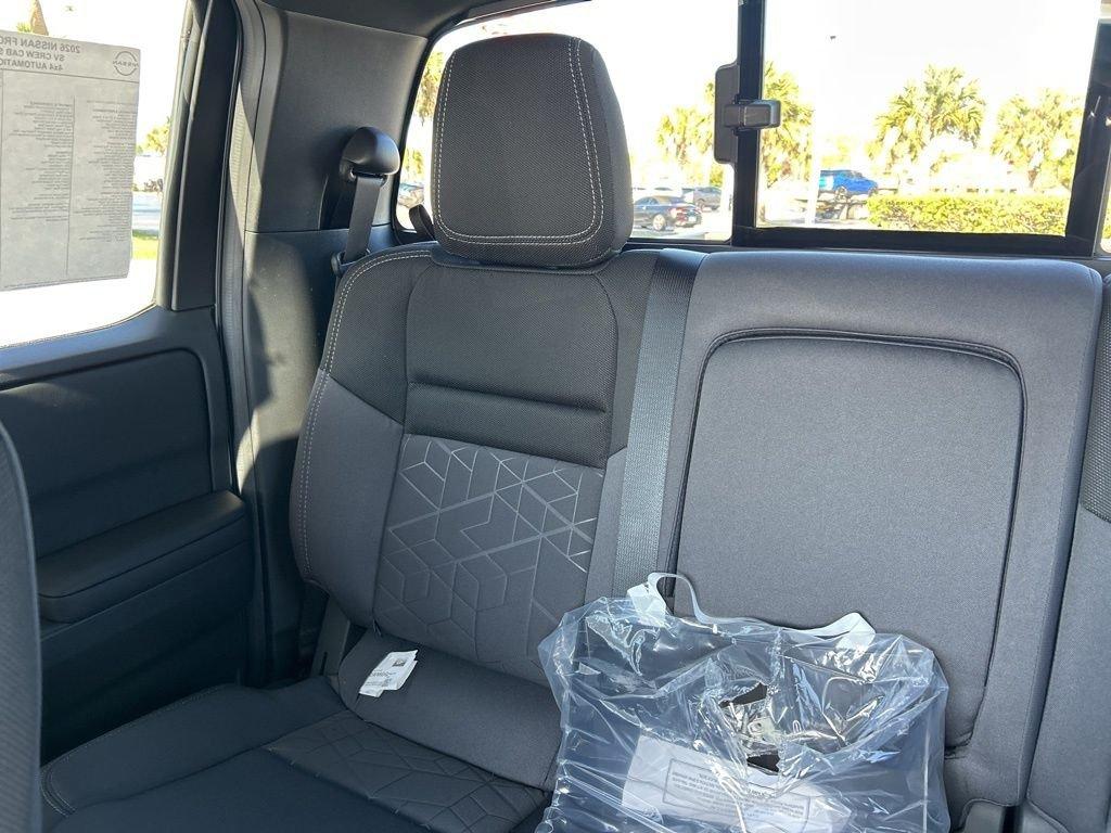 Nissan Frontier Crew Cab Sv - Thumbnail 14