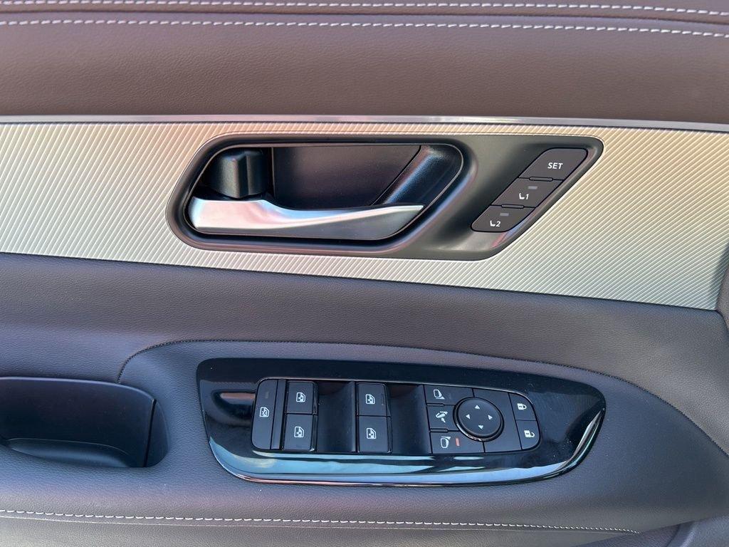 Nissan Murano Platinum - Thumbnail 19