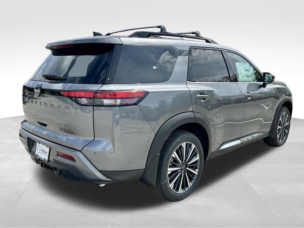 Nissan Pathfinder Platinum - Thumbnail 6