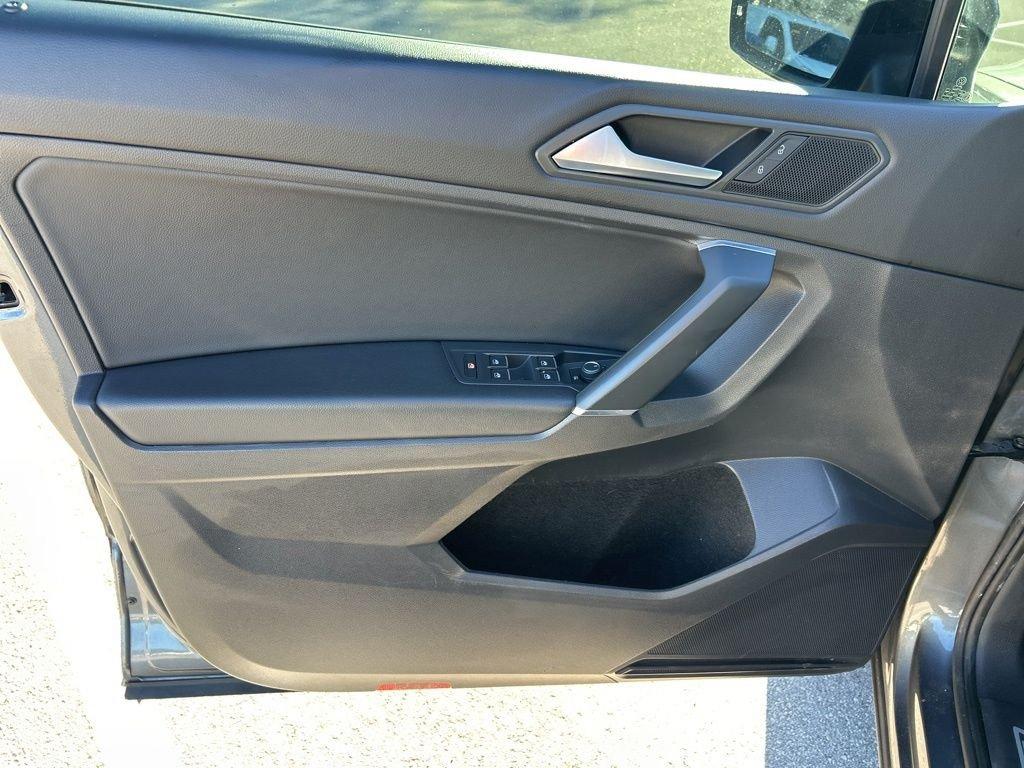 Volkswagen Tiguan 2.0T Se R-Line Black - Thumbnail 19