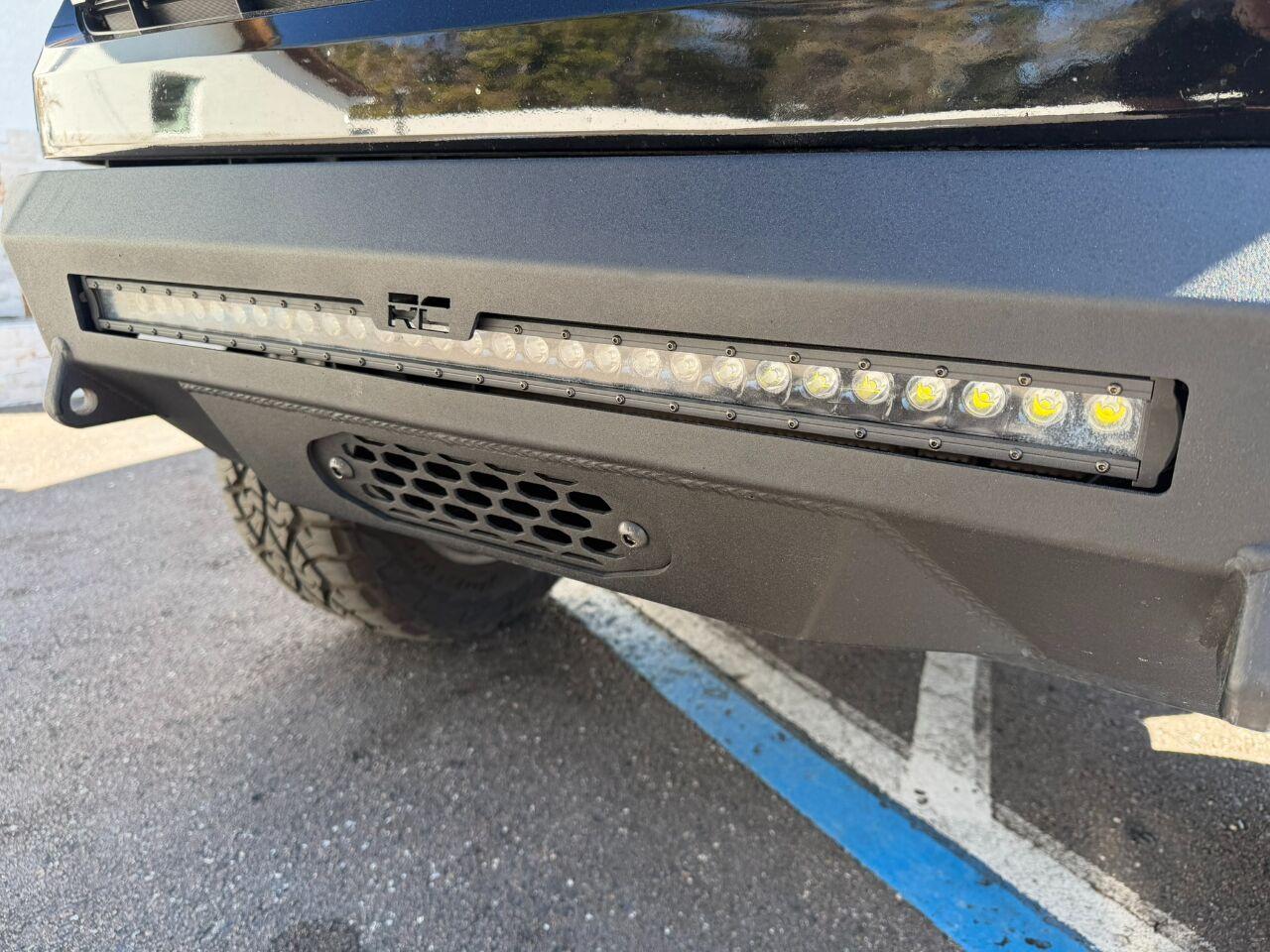 Toyota Tundra 4WD - Thumbnail 5