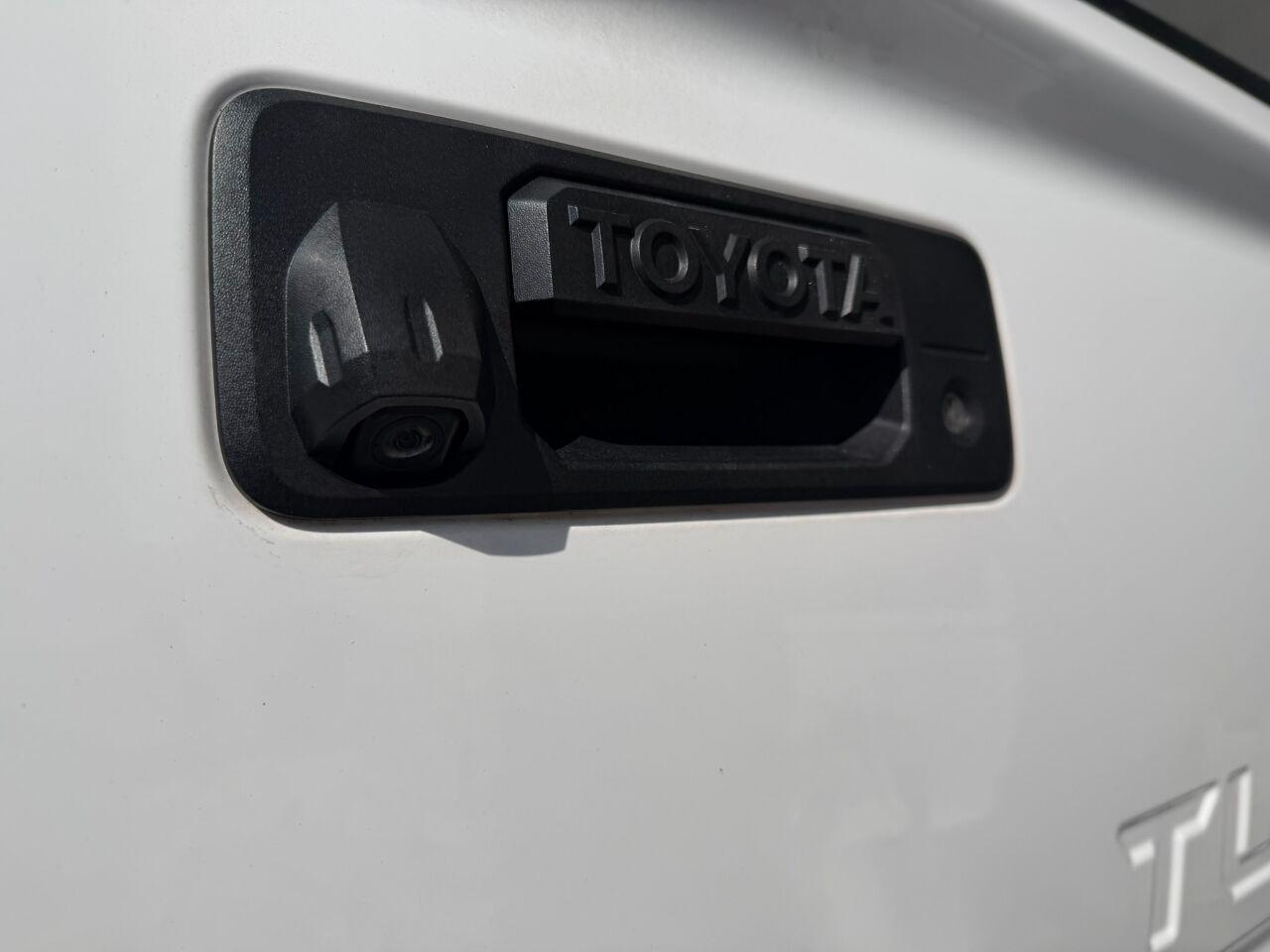 Toyota Tundra 4WD - Thumbnail 15