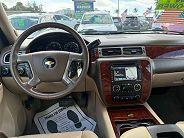 Chevrolet Tahoe Ltz - Thumbnail 2