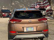 Hyundai Tucson Limited - Thumbnail 3