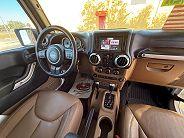 Jeep Wrangler Unlimited Sahara - Thumbnail 2