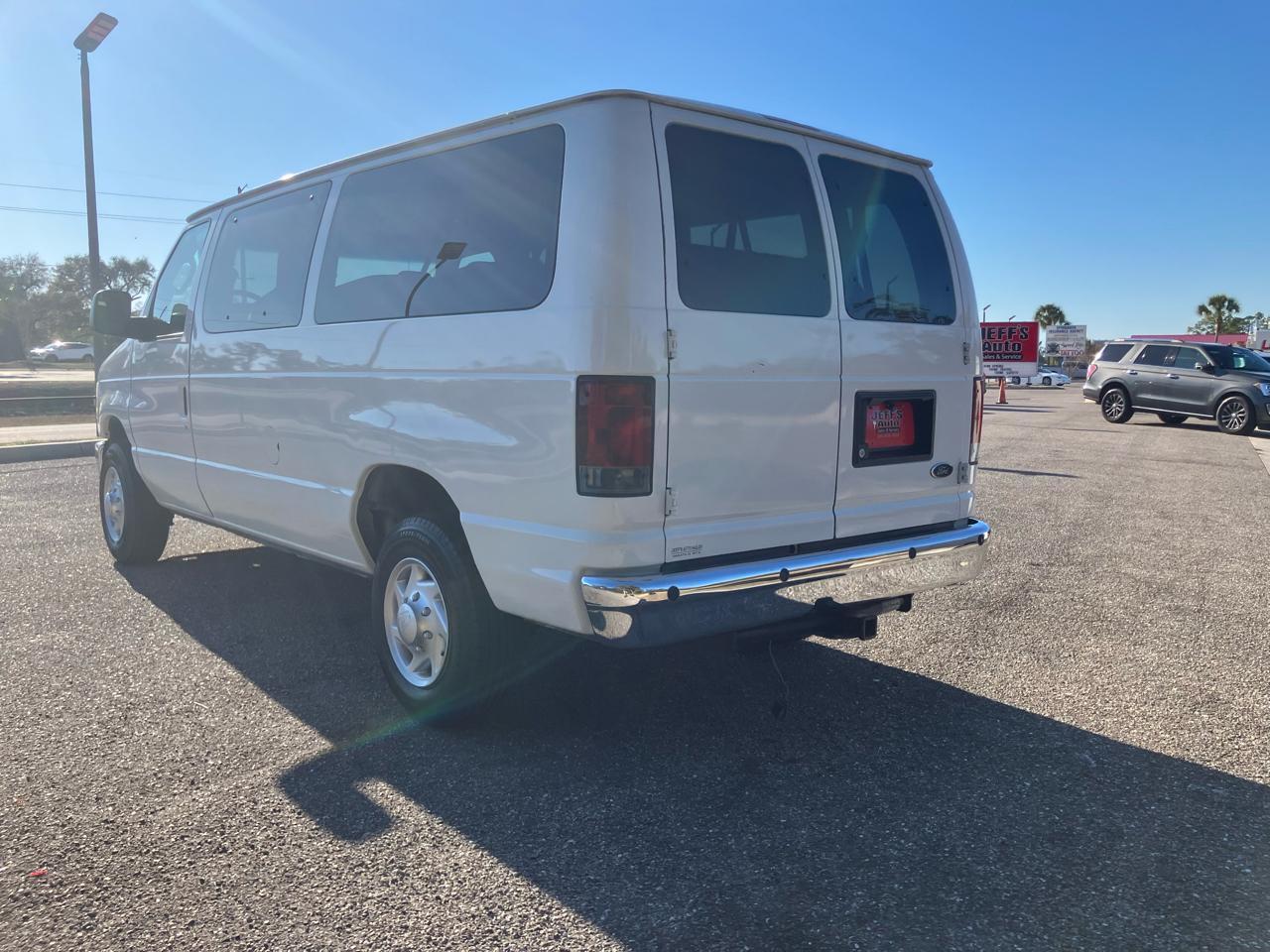 Ford Econolinee-350 Xl Super Duty - Thumbnail 4