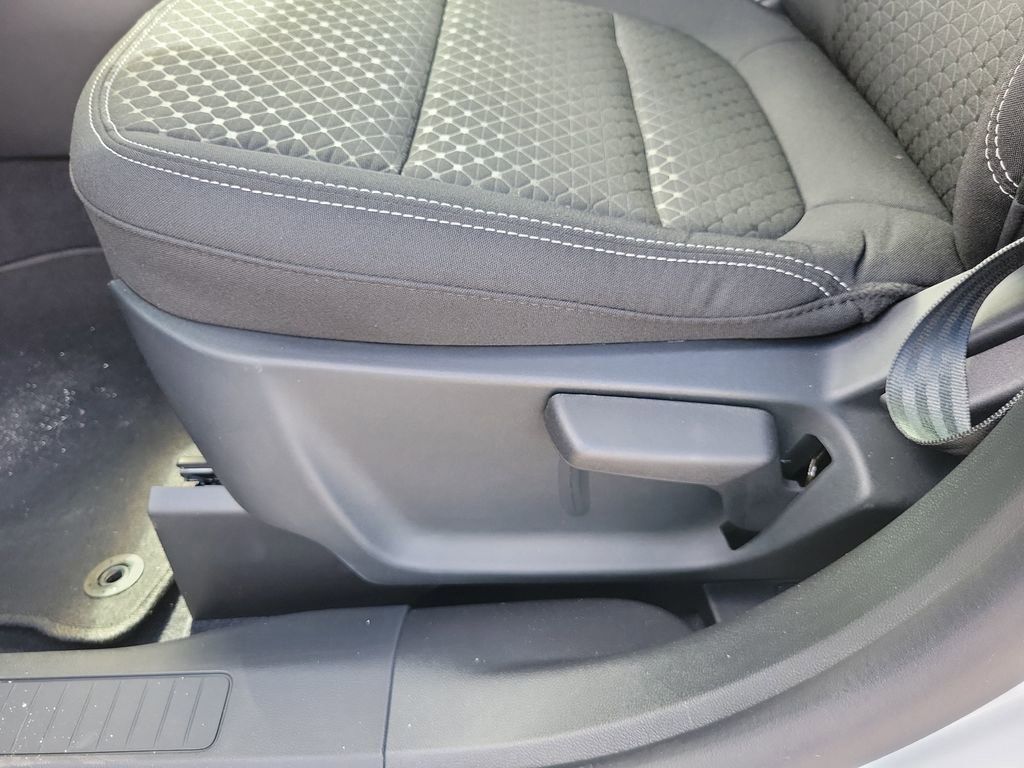 Ford Escape - Thumbnail 19