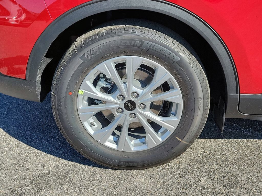 Ford Escape - Thumbnail 5