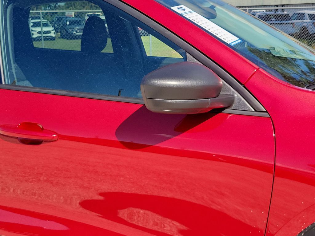 Ford Escape - Thumbnail 6