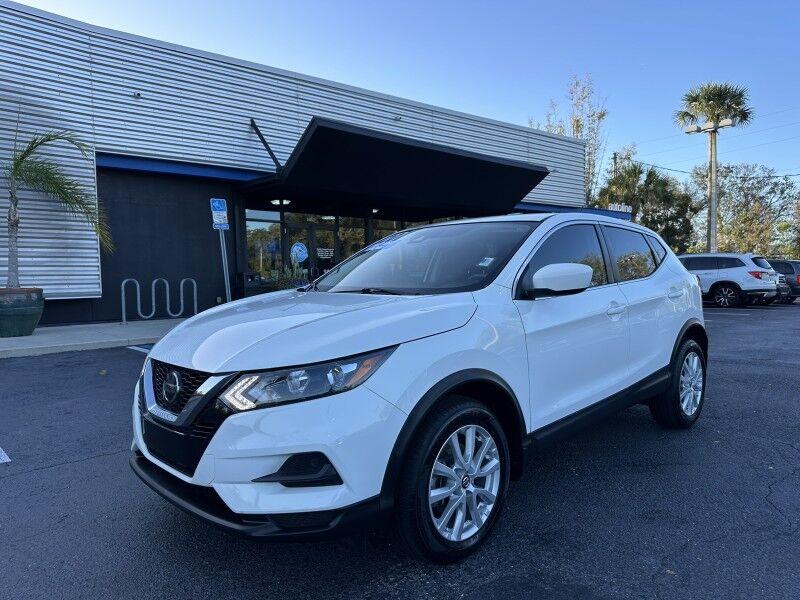 Nissan Rogue Sport - View 1