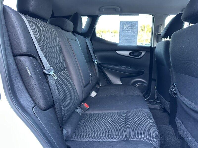 Nissan Rogue Sport - Thumbnail 18