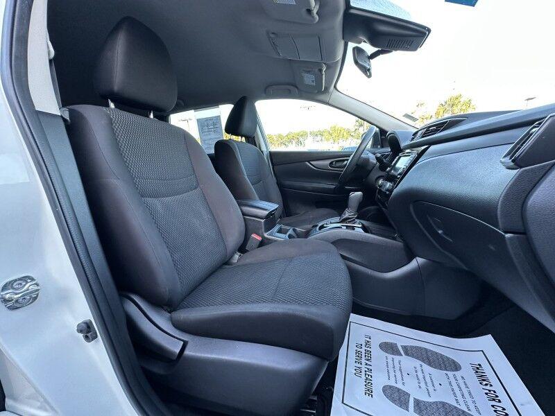 Nissan Rogue Sport - Thumbnail 19