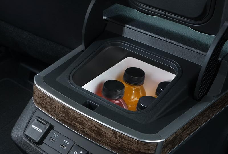 Toyota Sienna For Sale In Venice, Fl, Serving Nokomis - Thumbnail 4