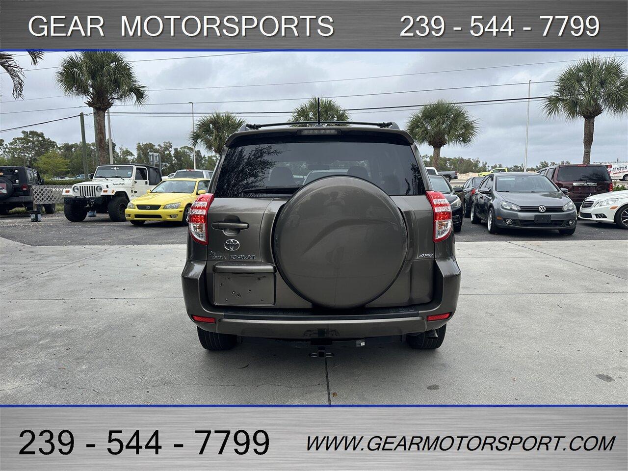 Toyota Rav4 - Thumbnail 7