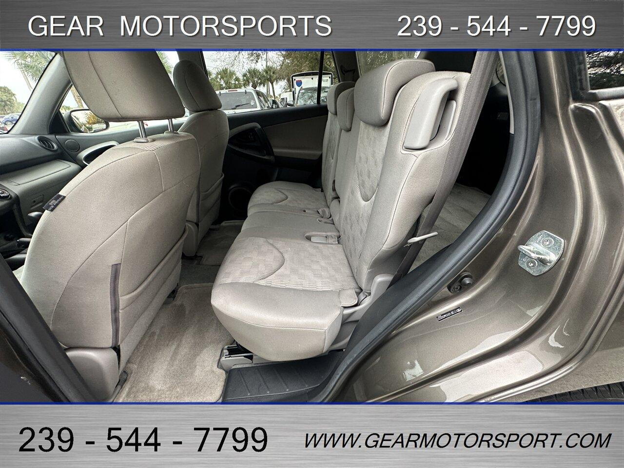 Toyota Rav4 - Thumbnail 19