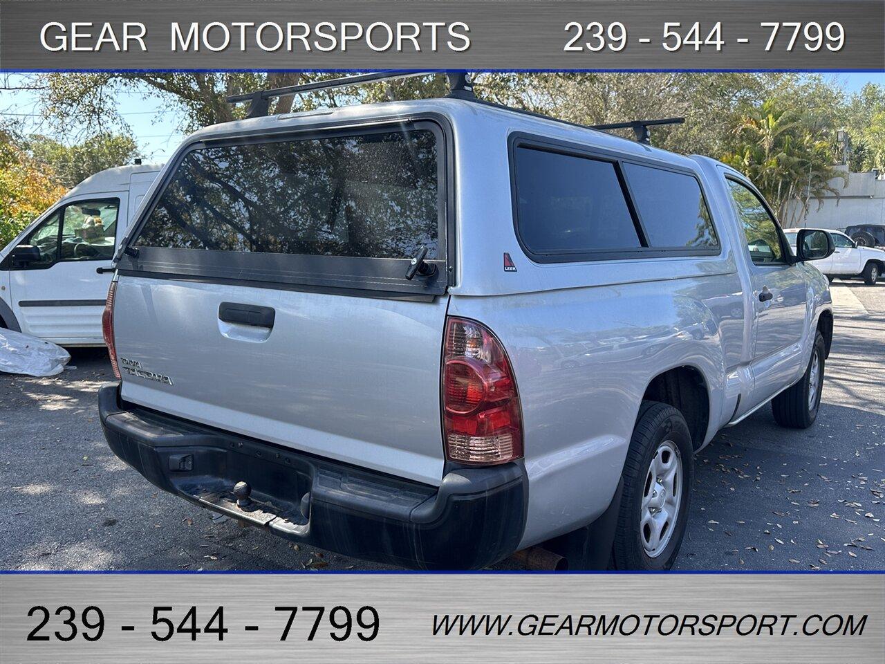 Toyota Tacoma - Thumbnail 5