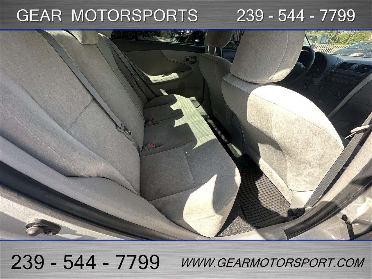 Toyota Corolla Le - Thumbnail 15