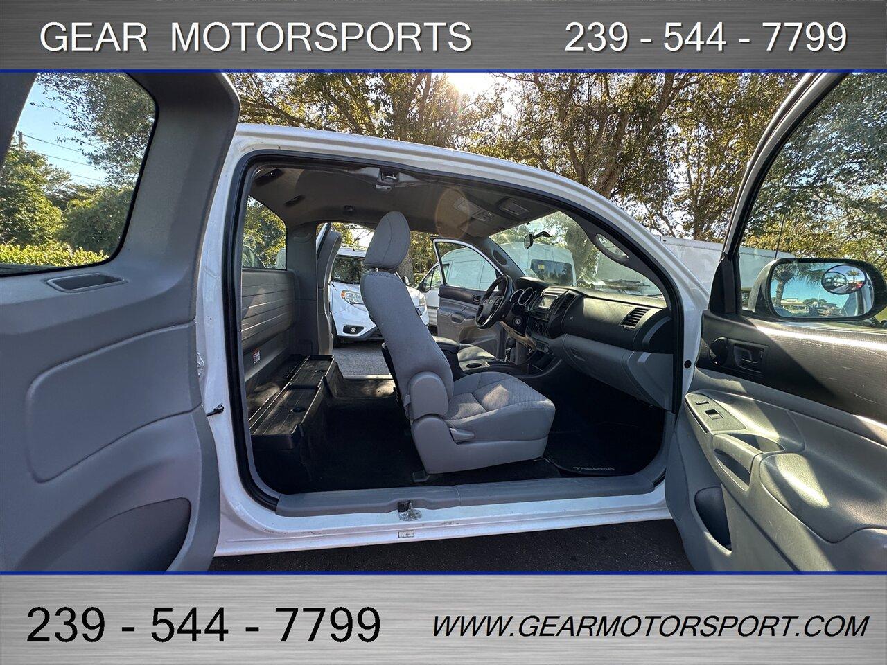 Toyota Tacoma 2.7L Long Bed Extended Cab - Thumbnail 19