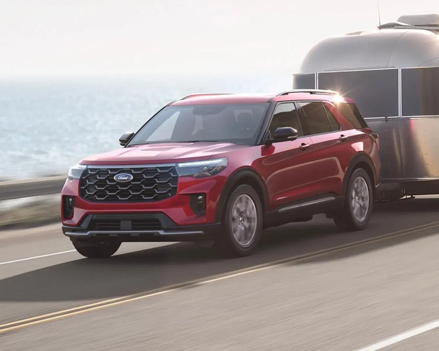 Ford Explorer - Thumbnail 4