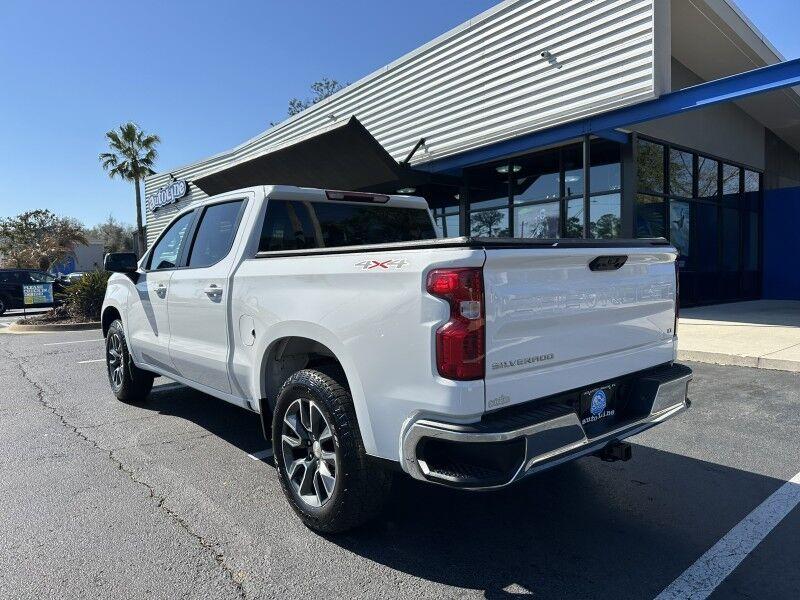 Chevrolet Silverado 1500 - Thumbnail 3