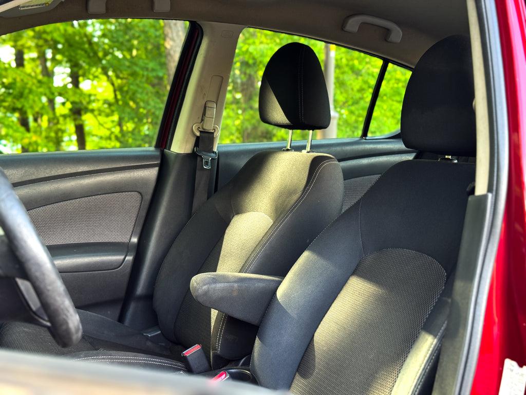 Nissan Versa - Thumbnail 9