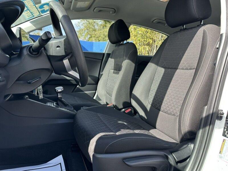 Kia Rio - Thumbnail 13