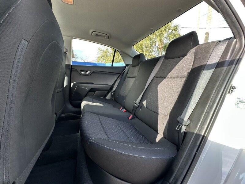 Kia Rio - Thumbnail 16