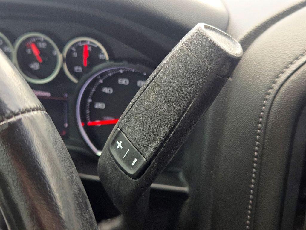 Chevrolet Silverado 1500 Ltd Lt 4Wd 4D Crew Cab - Thumbnail 17