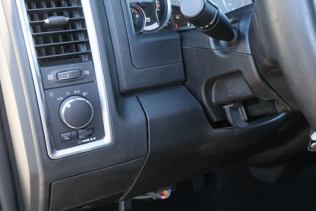 Ram 1500 Classic Slt 4Wd 4D Crew Cab - Thumbnail 12