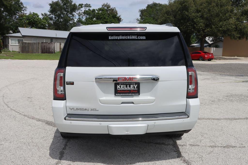 Gmc Yukon Xl Denali 4Wd 4D Sport Utility - Thumbnail 8