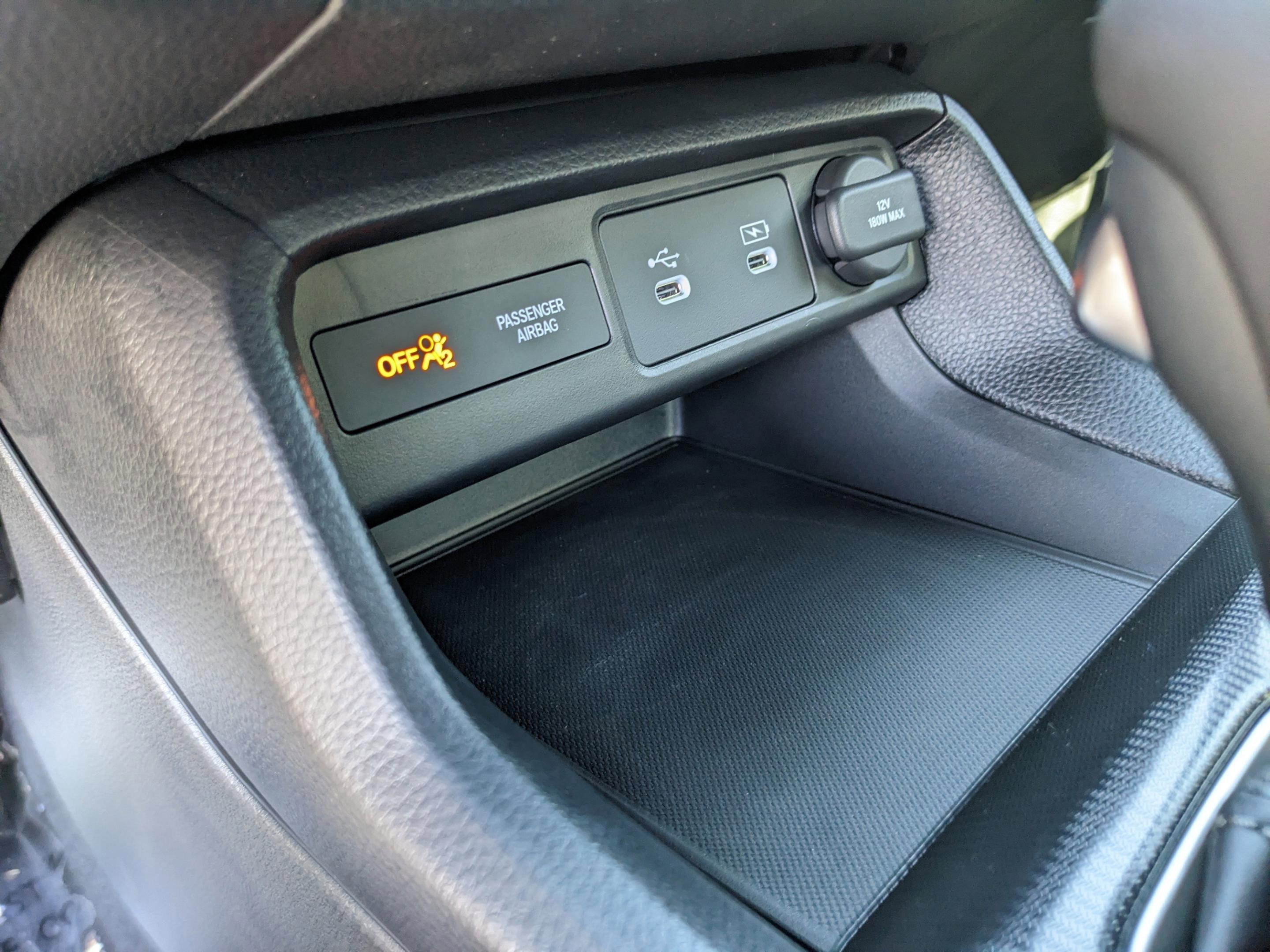 Honda Civic Sedan Sport - Thumbnail 19