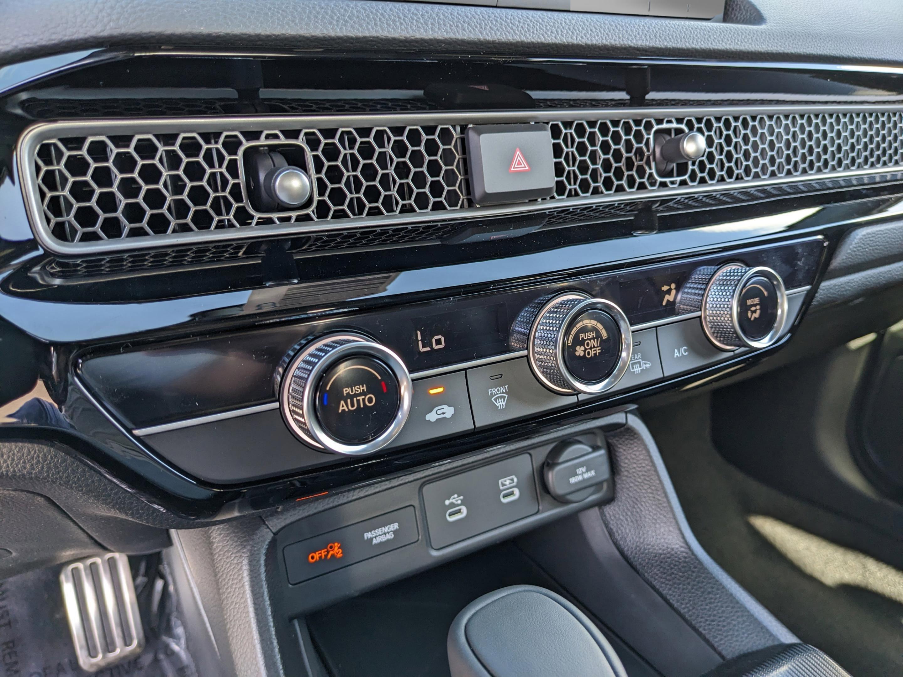 Honda Civic Sedan Sport - Thumbnail 18