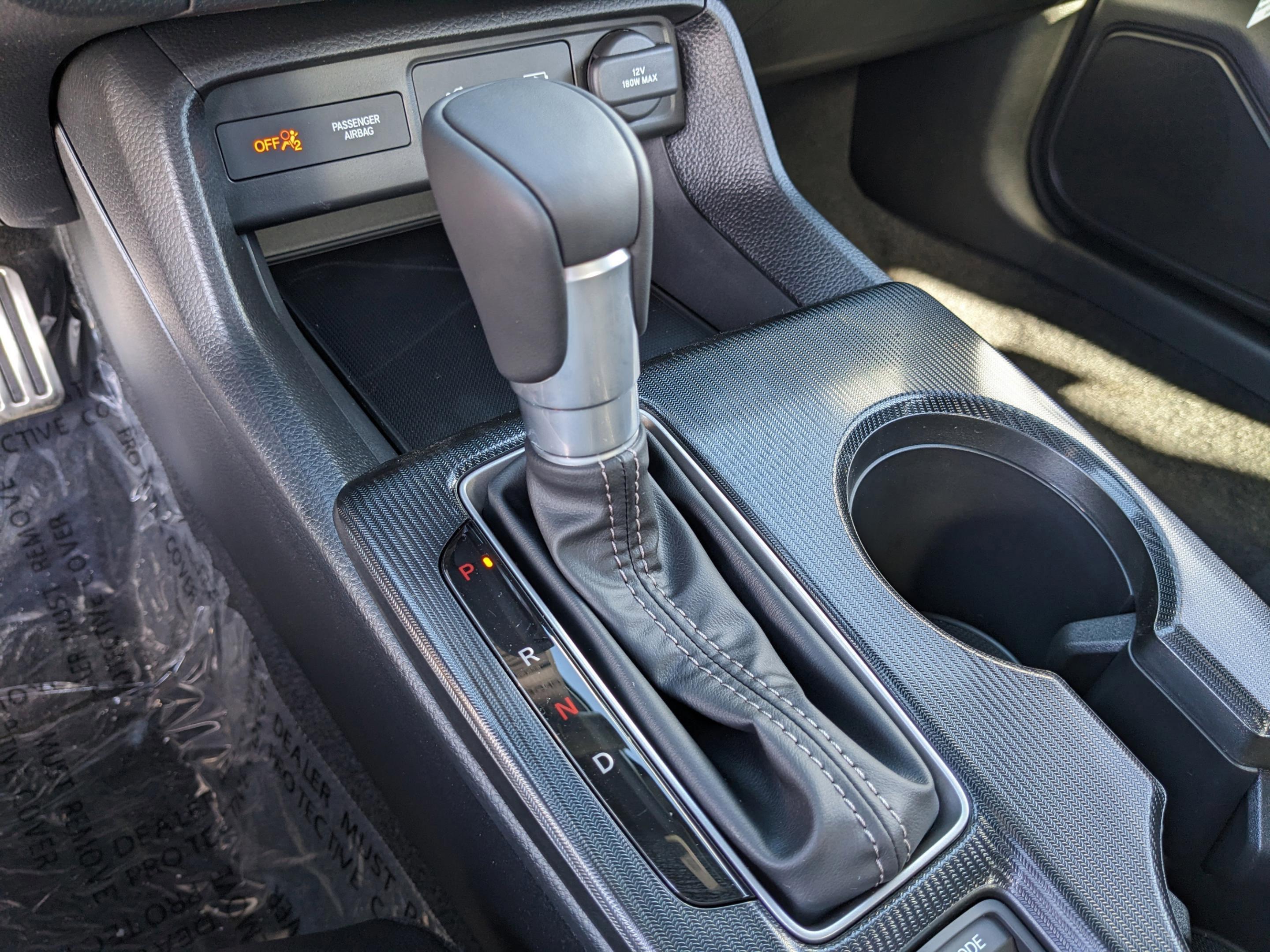 Honda Civic Sedan Sport - Thumbnail 20