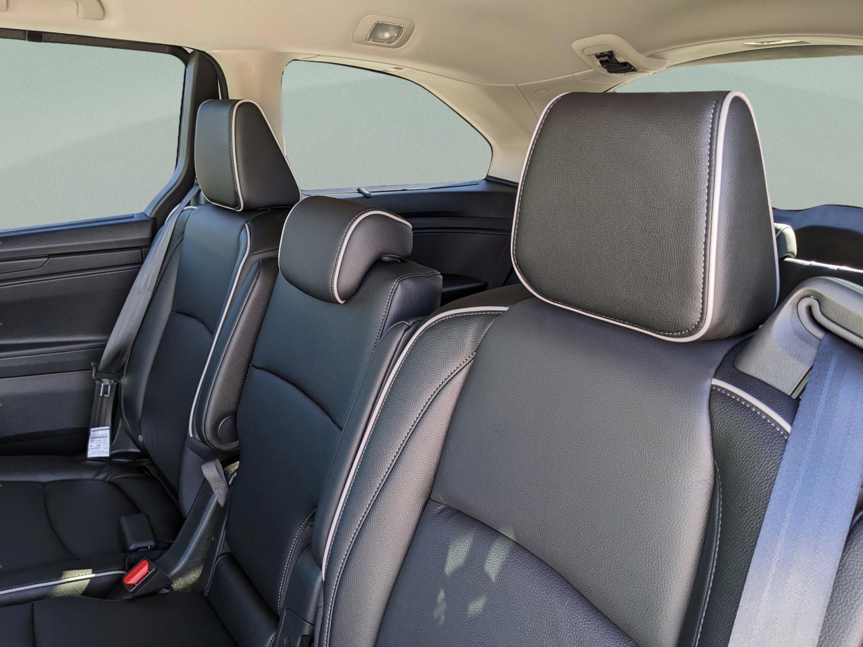 Honda Odyssey Touring - Thumbnail 17