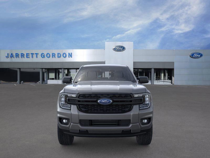 Ford Ranger - Thumbnail 6