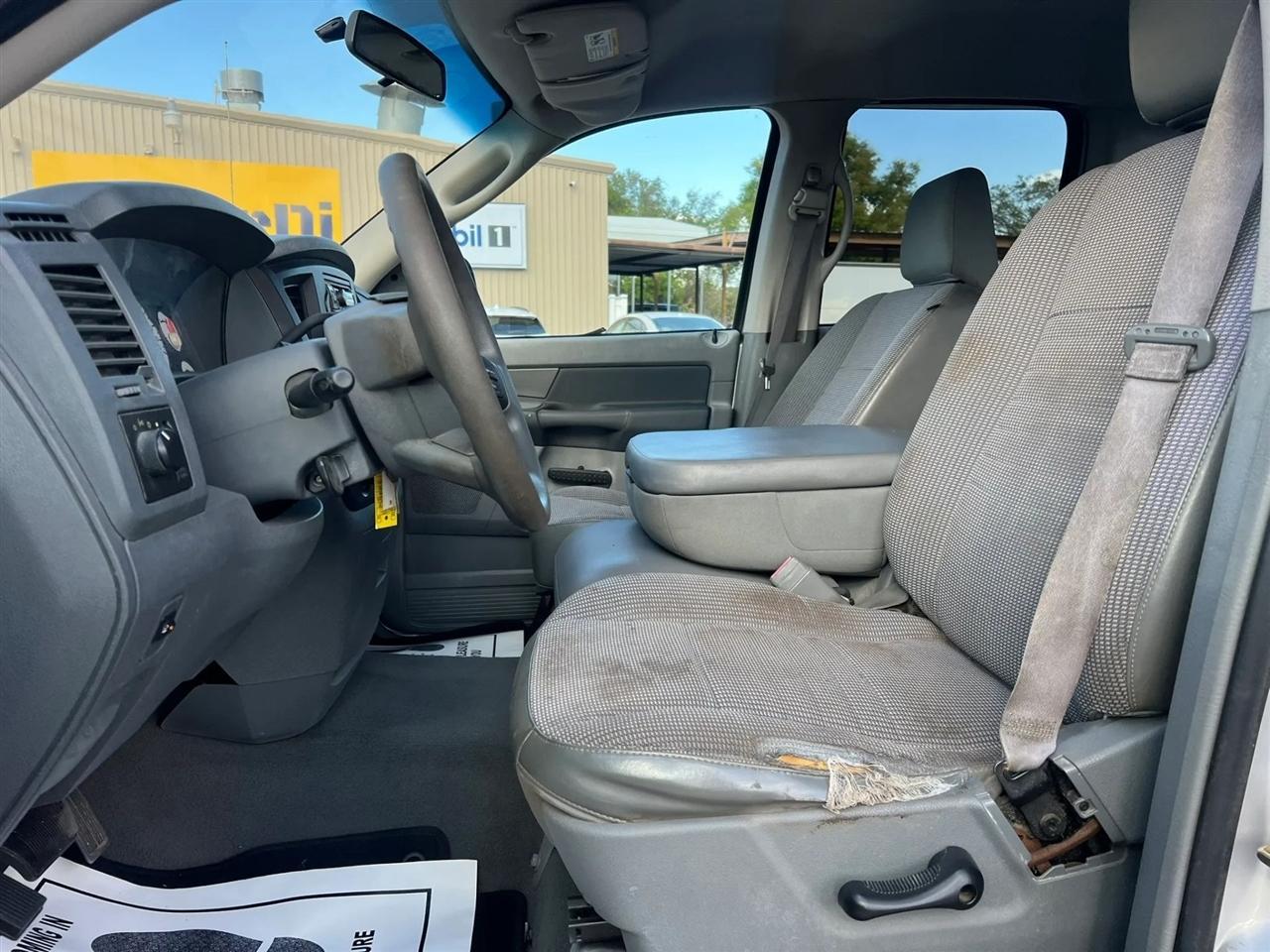 Dodge Ram 1500St Quad Cab 2Wd - Thumbnail 11