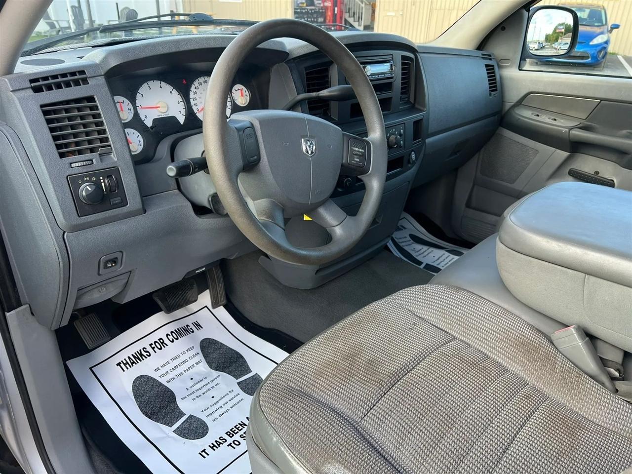 Dodge Ram 1500St Quad Cab 2Wd - Thumbnail 10