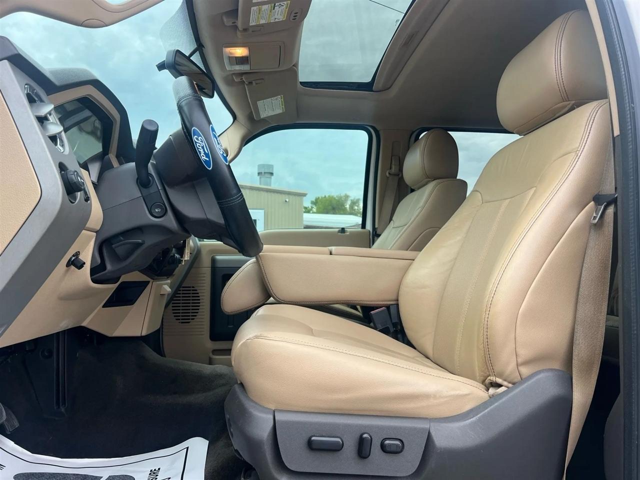 Ford F-250 Sdlariat Crew Cab 4Wd - Thumbnail 11