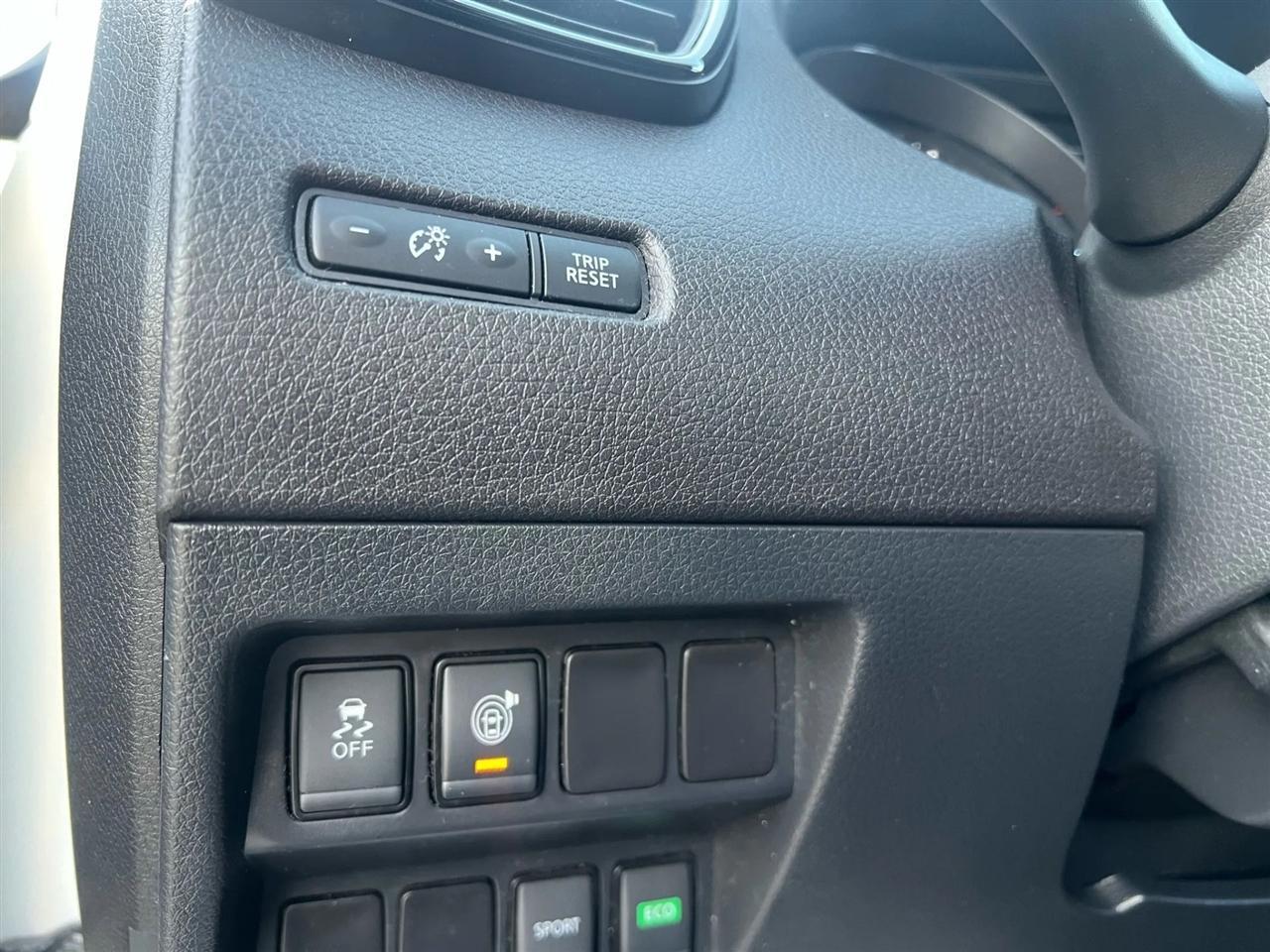 Nissan Roguesv 2Wd - Thumbnail 17